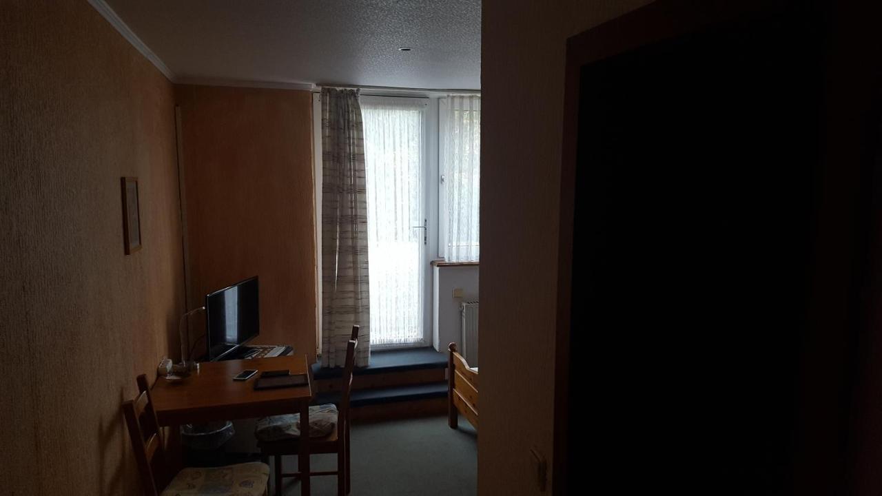 Zimmer Im Gruenen Wuppertal Exteriör bild